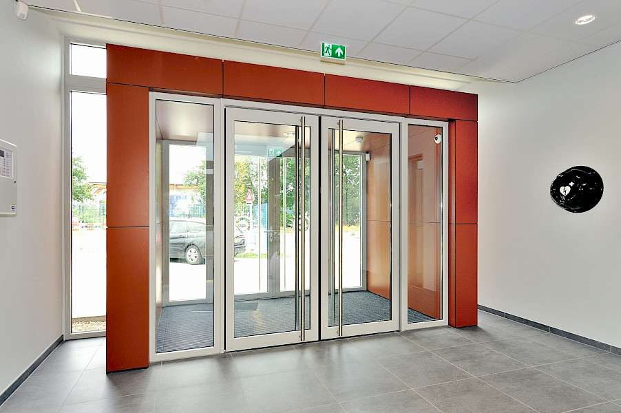 62 aluminium kozijnen inclusief screens kantoor Peter Greven