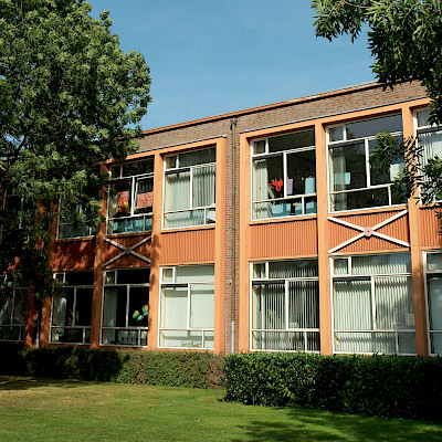 88 aluminium kozijnen met steellook voor Basisschool de Meule in Venlo