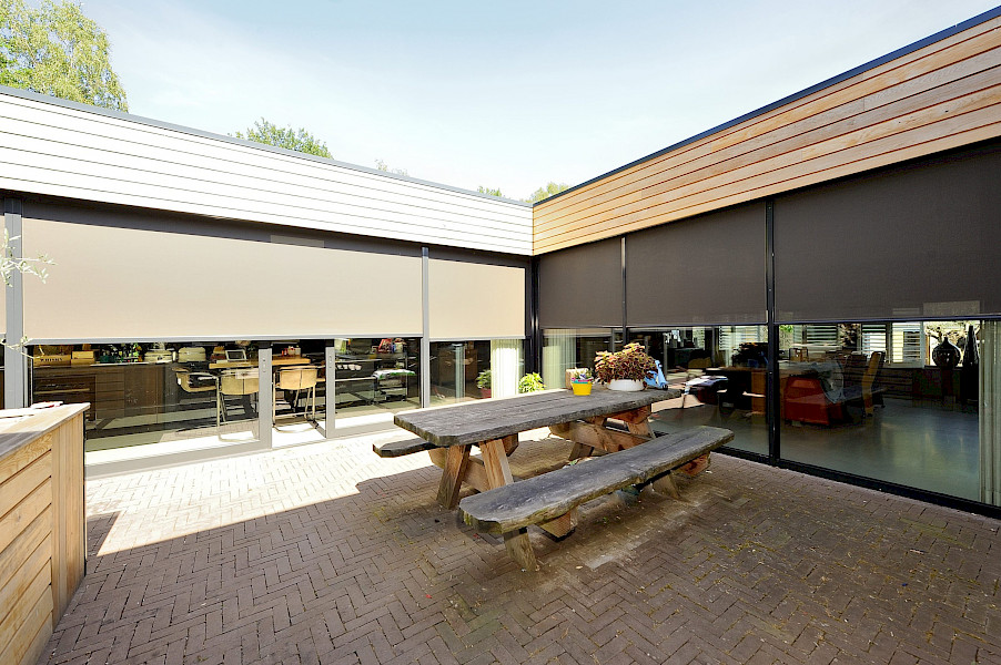 Strakke screens voor bungalow