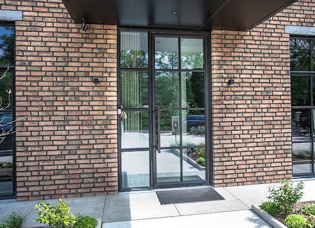 glazen-voordeur-met-aluminium