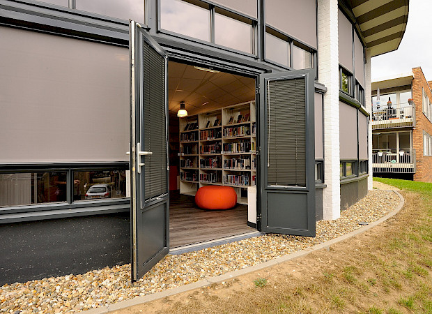 Zonnescherm elektrisch bedienbaar