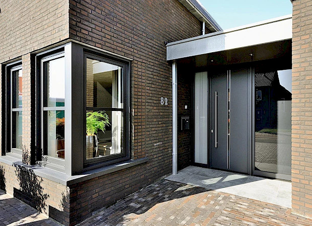 voordeuren_antraciet_-normal