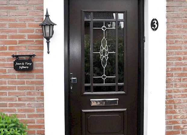 Klassieke voordeuren