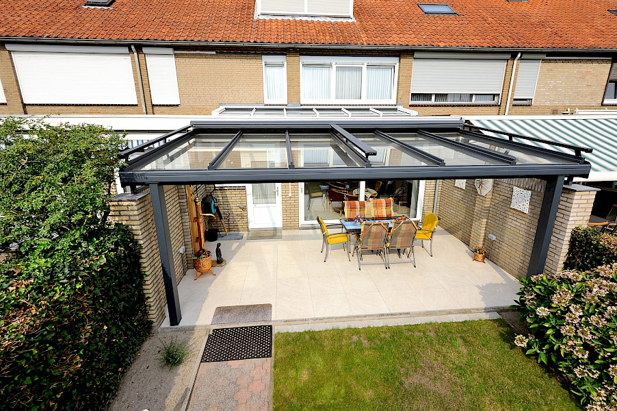 Geniet van je tuin deze zomer met een overkapping