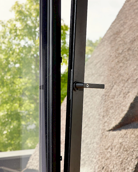 close up steellook kozijnen