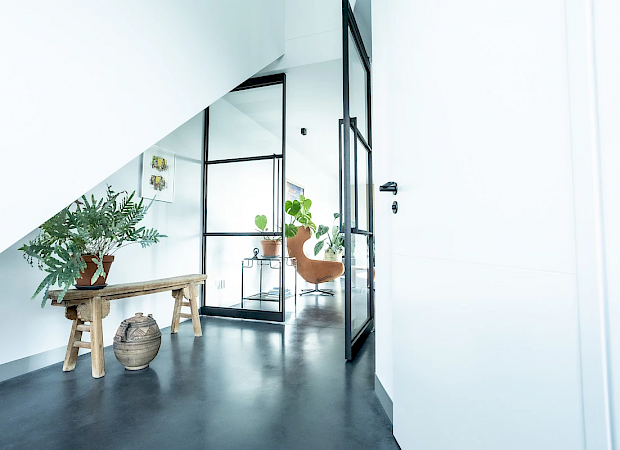 stalen zwarte binnendeur op maat limburg aluminium steellook