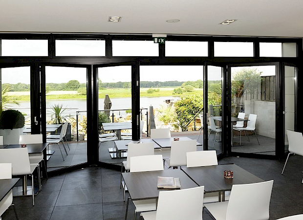 vouwwand zwart staal aluminium steellook limburg