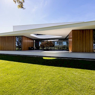 Nieuwbouwvilla met aluminium kozijnen en steellook in Venlo