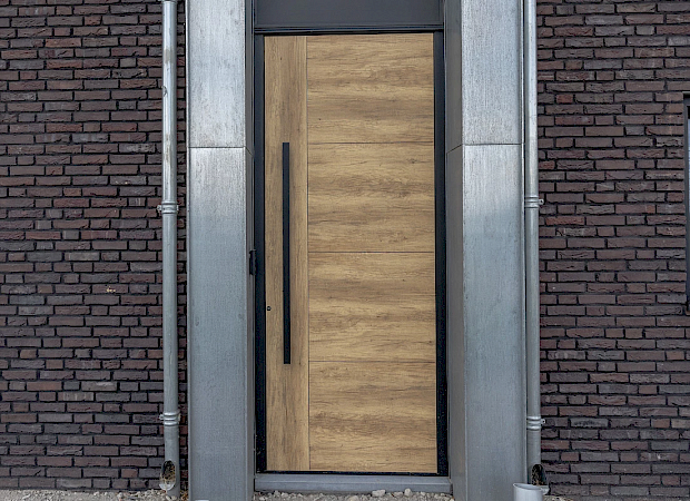 moderne-houten-voordeur