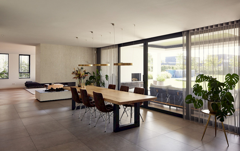 Moderne woningtransformatie met 36 aluminium kozijnen