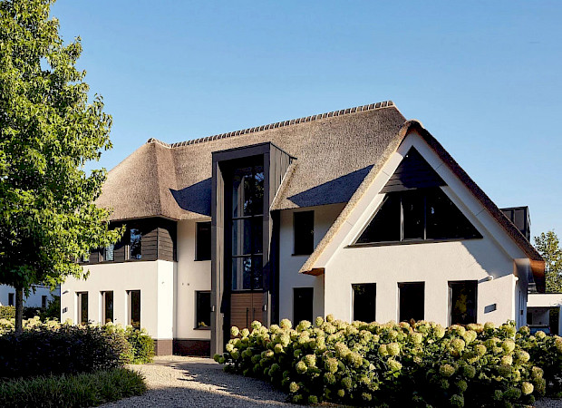 2. Aluminium kozijnen