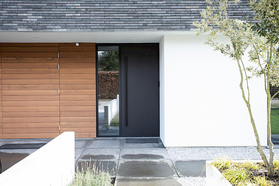 Moderne houten voordeur