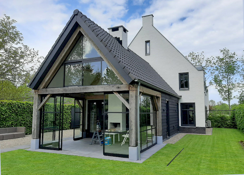 Kamerdeur met glas