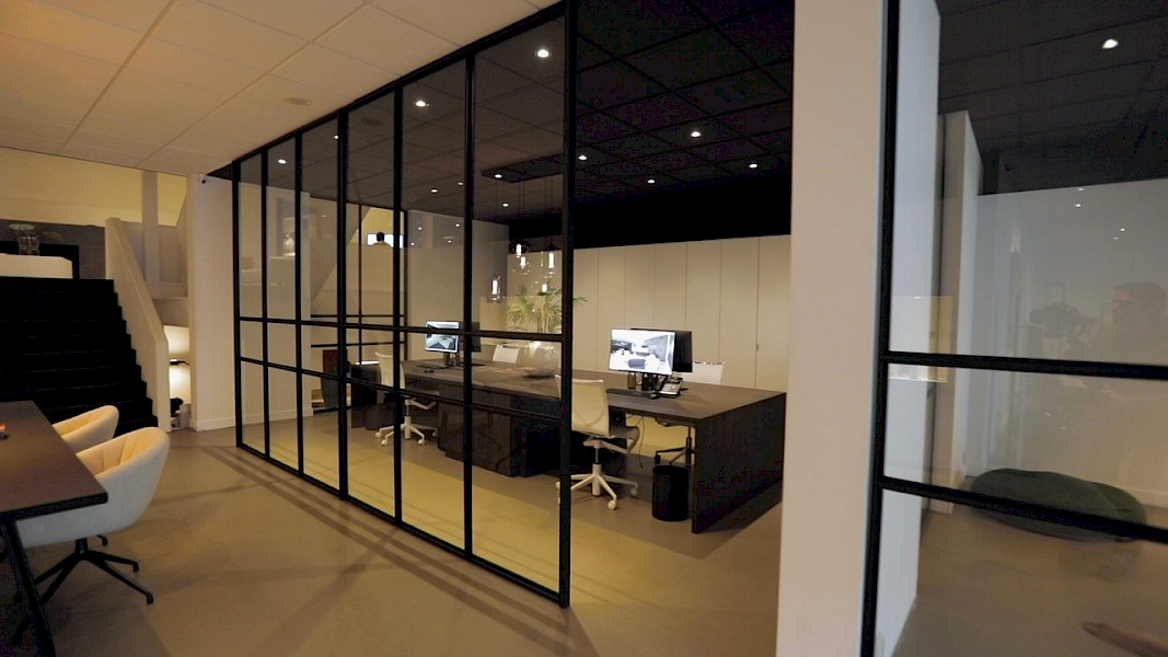 Kamerdeur met glas