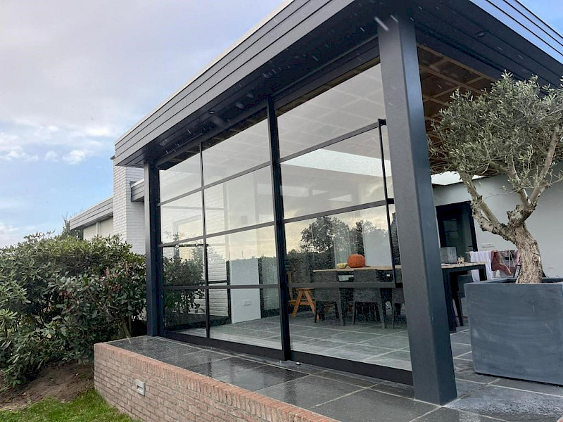 Kamerdeur met glas