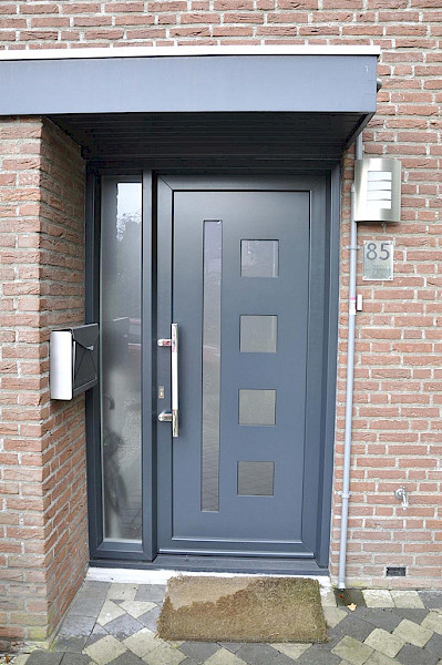 Dubbele voordeur plaatsen in Limburg