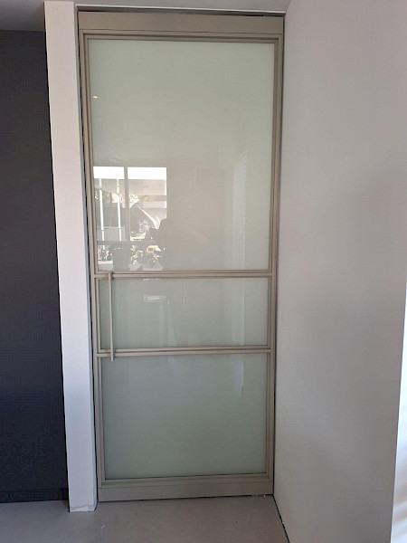Aluminium binnendeur