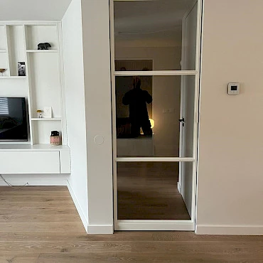 minimalistische steellook aluminium slanke voordeur